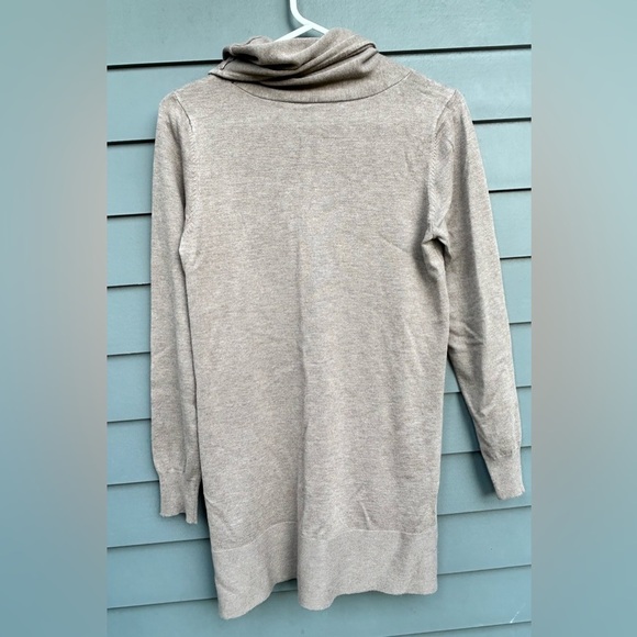 Cyrus women’s cowl neck sweater camel color size small in great condition - Picture 2 of 8